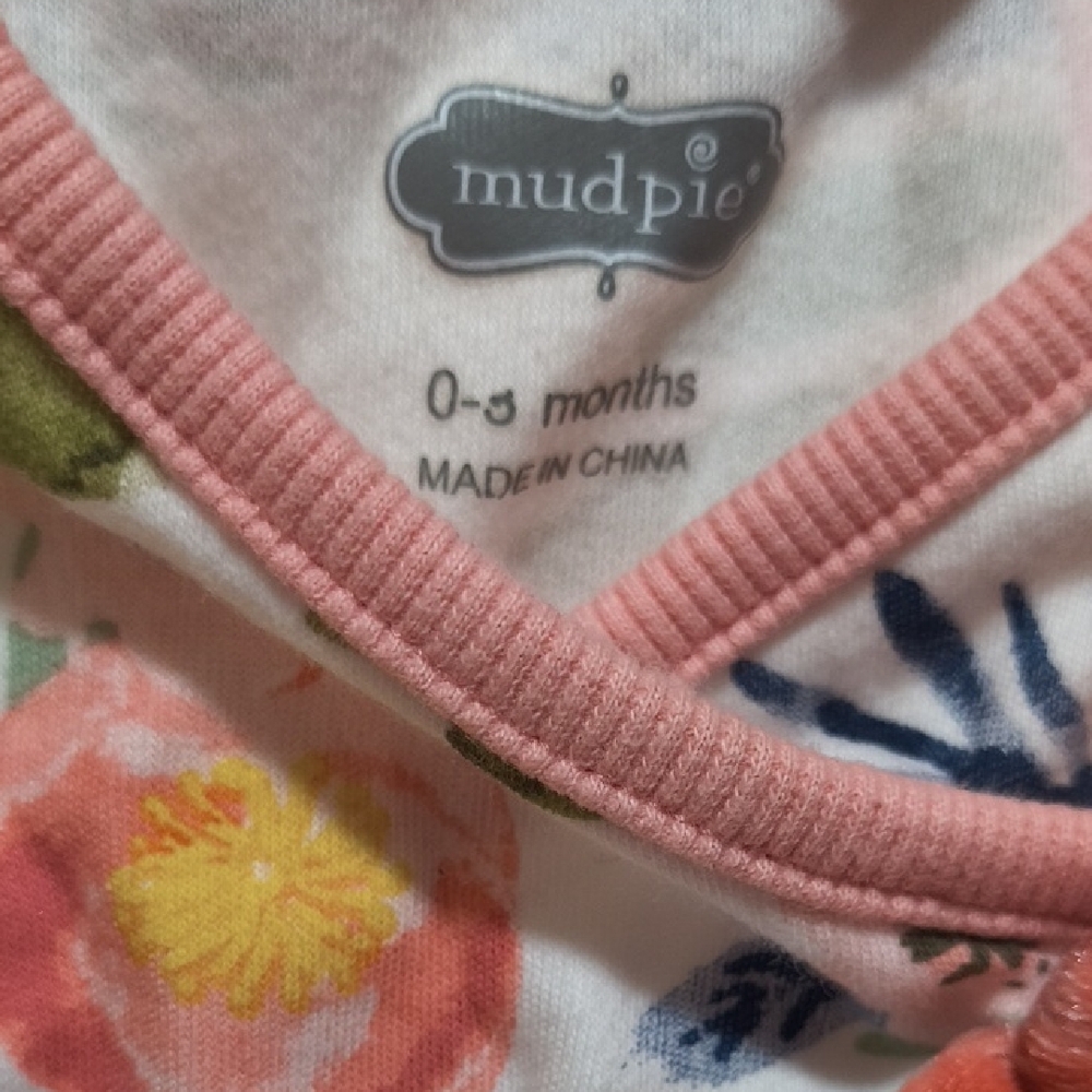 Like NewMud Pie Floral Footie - Pink, Green, Blue Size 0-3 Months - Picture 3 of 3